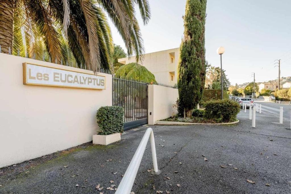 Spacieux 2 pièces au calme à 5 min des plages Antibes Exterior foto